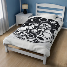 Load image into Gallery viewer, Benedicta Caravelli - Blanket
