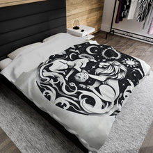 Load image into Gallery viewer, Benedicta Caravelli - Blanket
