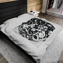 Load image into Gallery viewer, Benedicta Caravelli - Blanket
