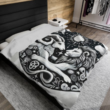 Load image into Gallery viewer, Ludovica Bellini - Blanket
